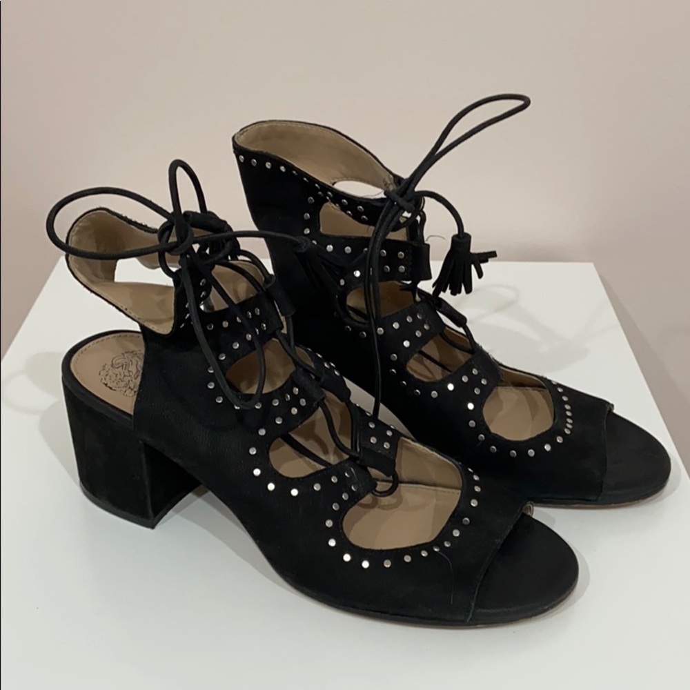 Vince Camuto black low heel sandals